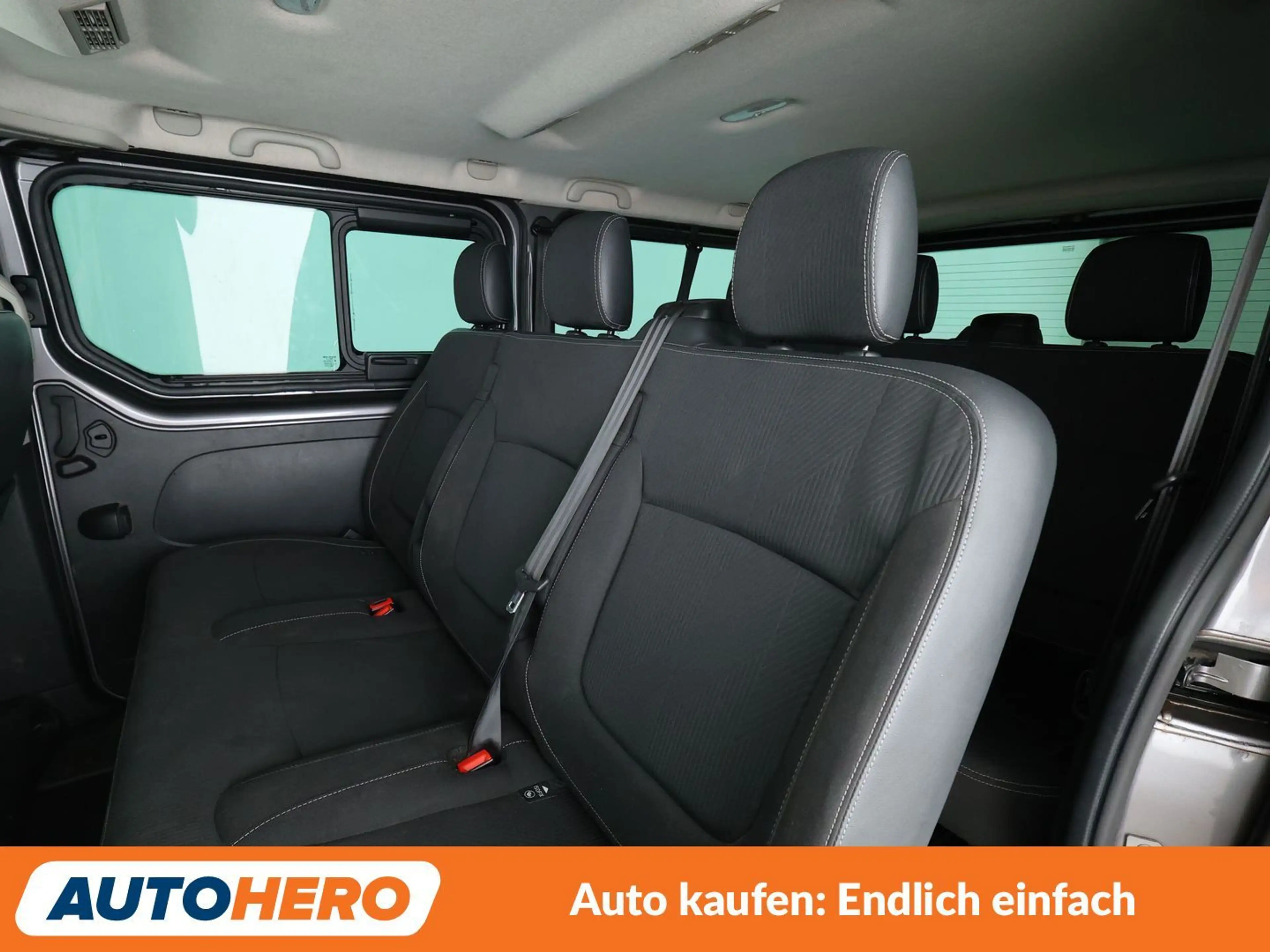 Nissan NV300 1.6 dCi L2H1 2,9t Premium*NAVI*TEMPO*CAM*PDC* — photo 14