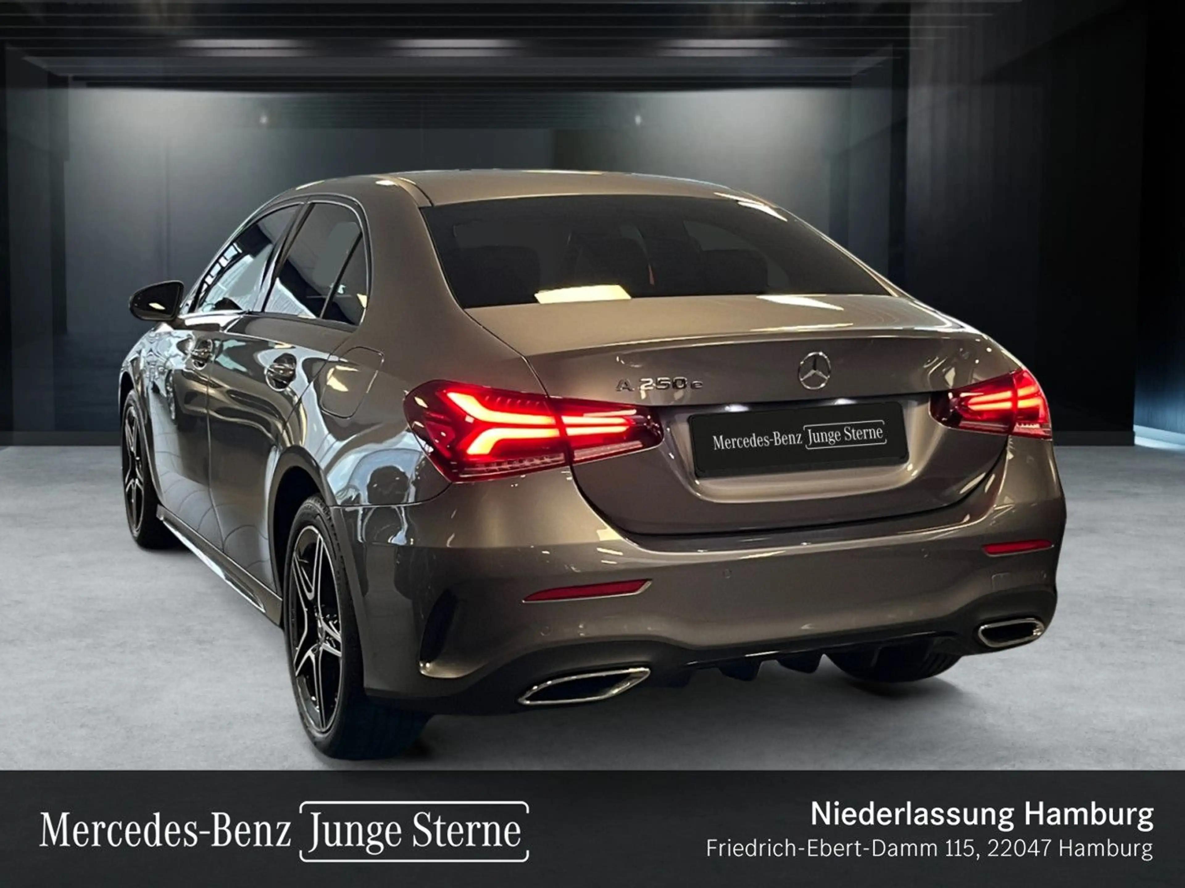 Mercedes-Benz A 250 e Lim AMG+NIGHT+LED+8G — photo 8