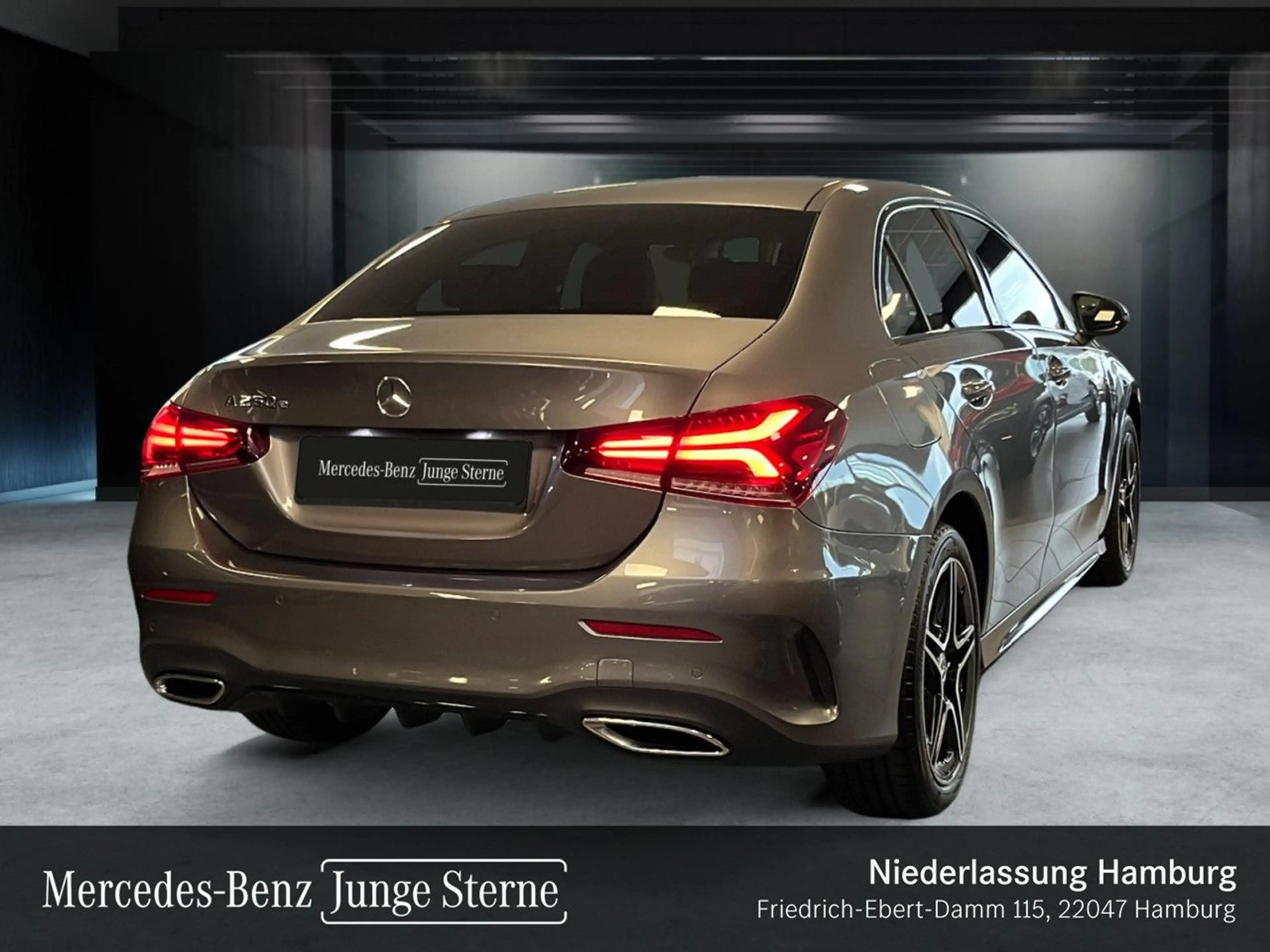 Mercedes-Benz A 250 e Lim AMG+NIGHT+LED+8G — photo 4