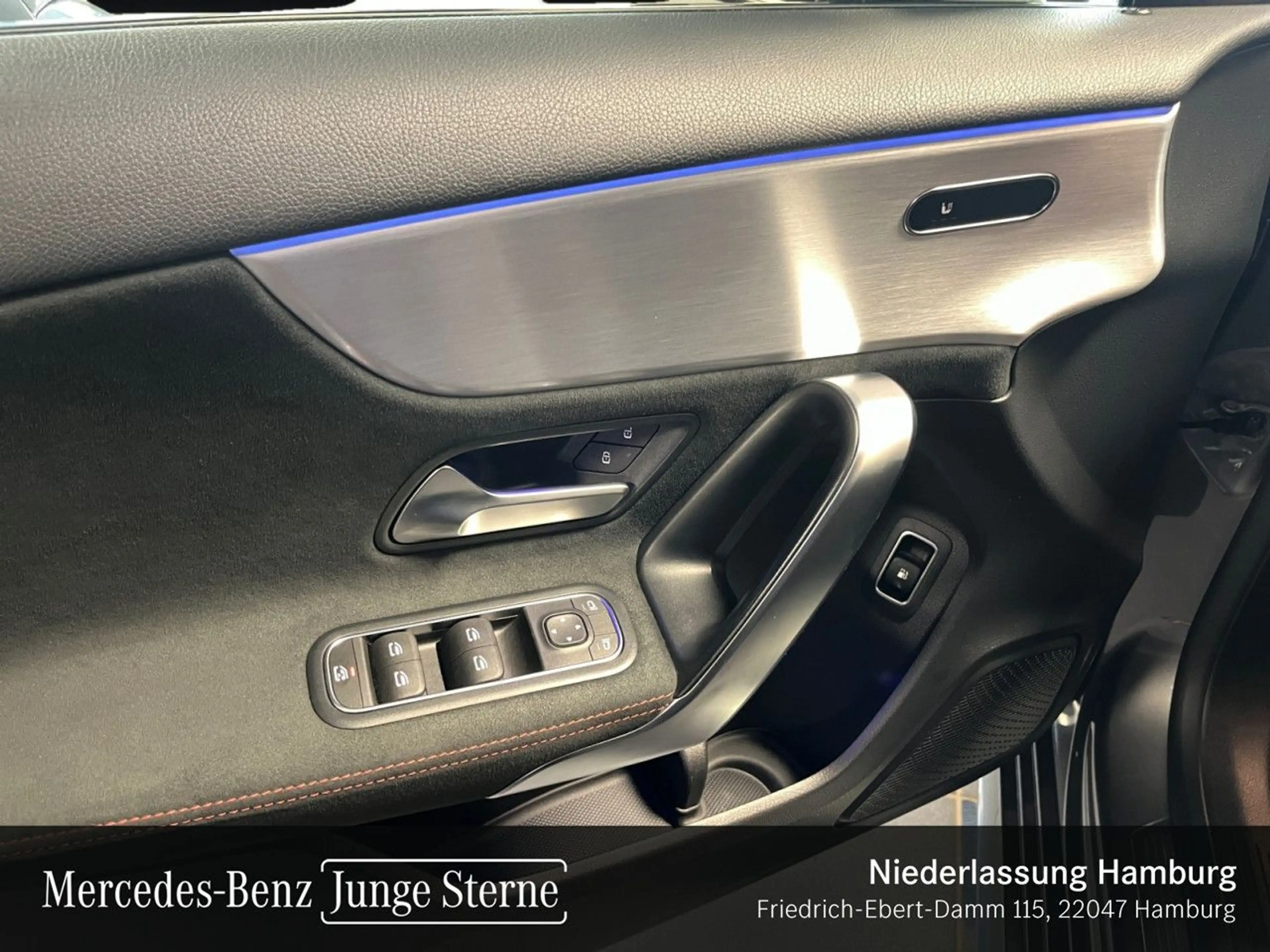 Mercedes-Benz A 250 e Lim AMG+NIGHT+LED+8G — photo 12