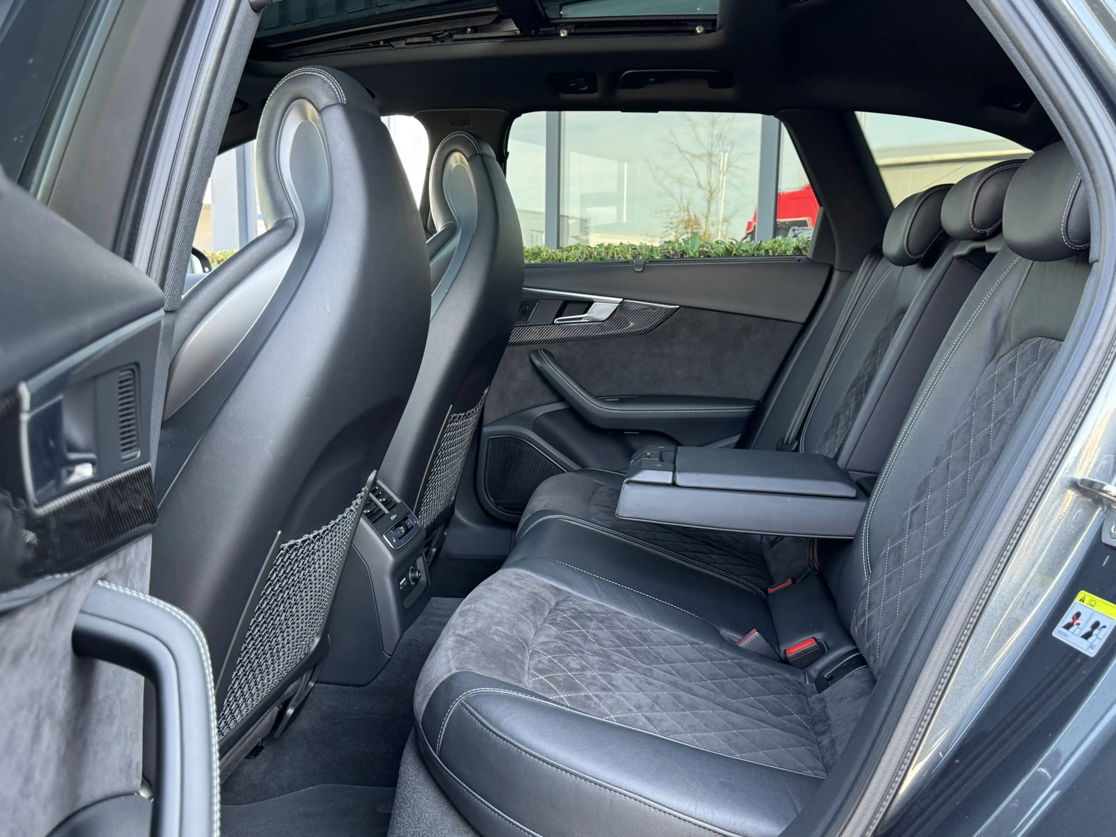 Audi RS4 Avant 2.9 V6 TFSI 451pk Quattro Perfect onderhoude — photo 34