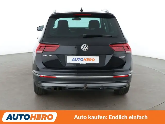 Volkswagen Tiguan view 5