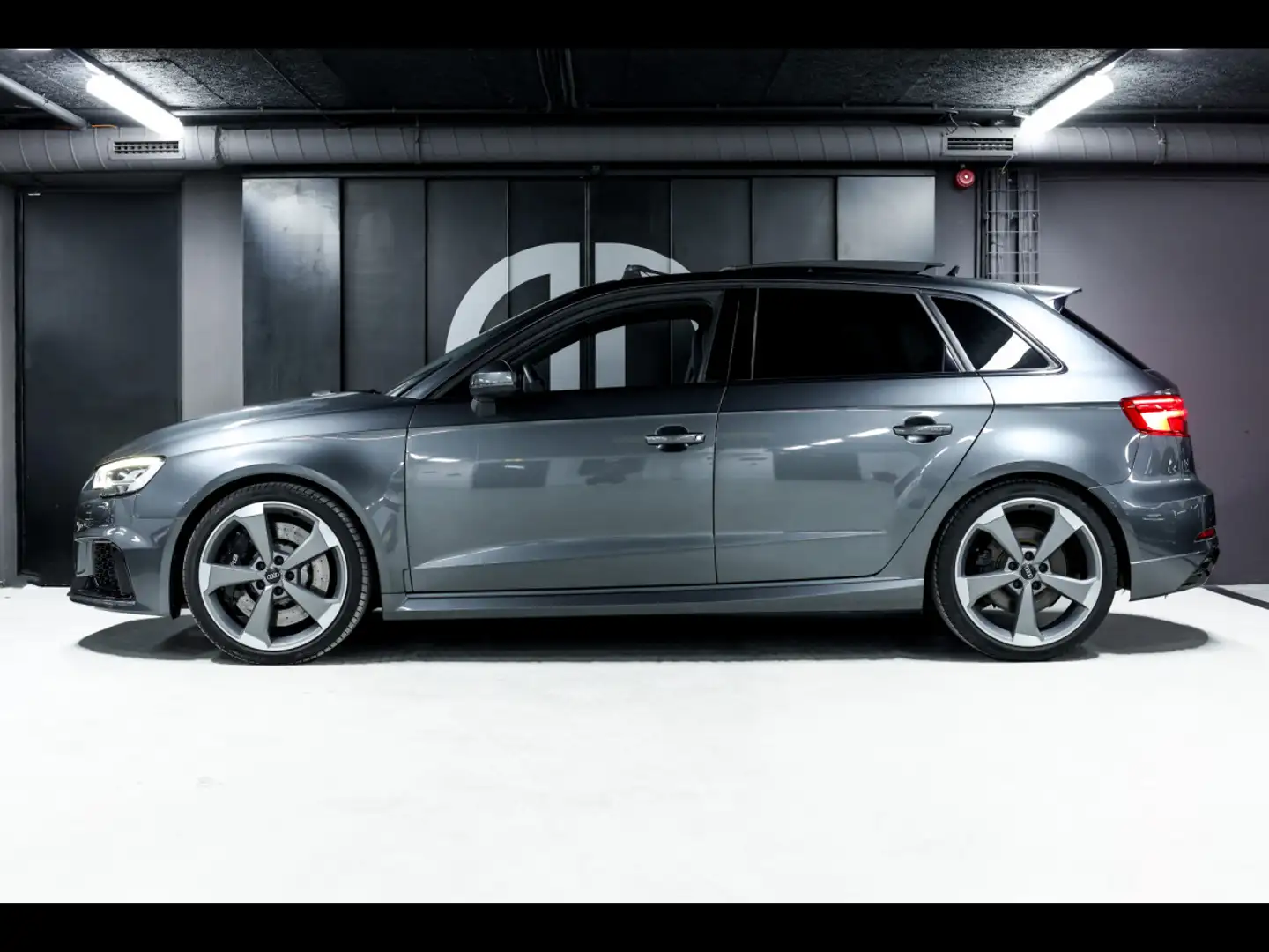 Audi RS3 SPORTBACK 2.5 TFSI QUATTRO S-TRONIC°VIRTUAL°PANO Grau - 2