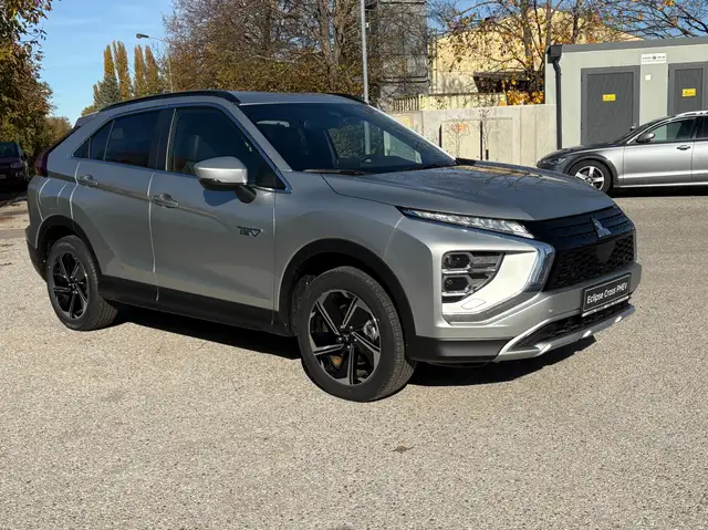 Mitsubishi Eclipse Cross 2,4 PHEV 4WD Intense+ Aut.