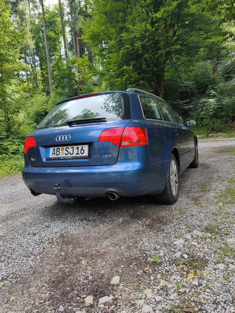 Audi A4 Avant 1.8 T Blau - 2