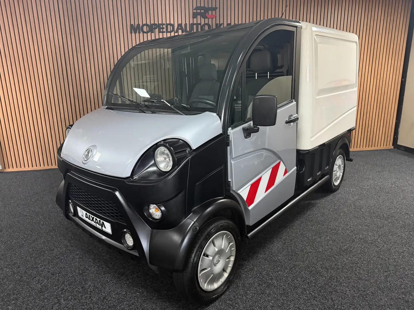 Aixam D-truck Kastenwagen | 8 PS Kubota | Rückfahrkamera - 2