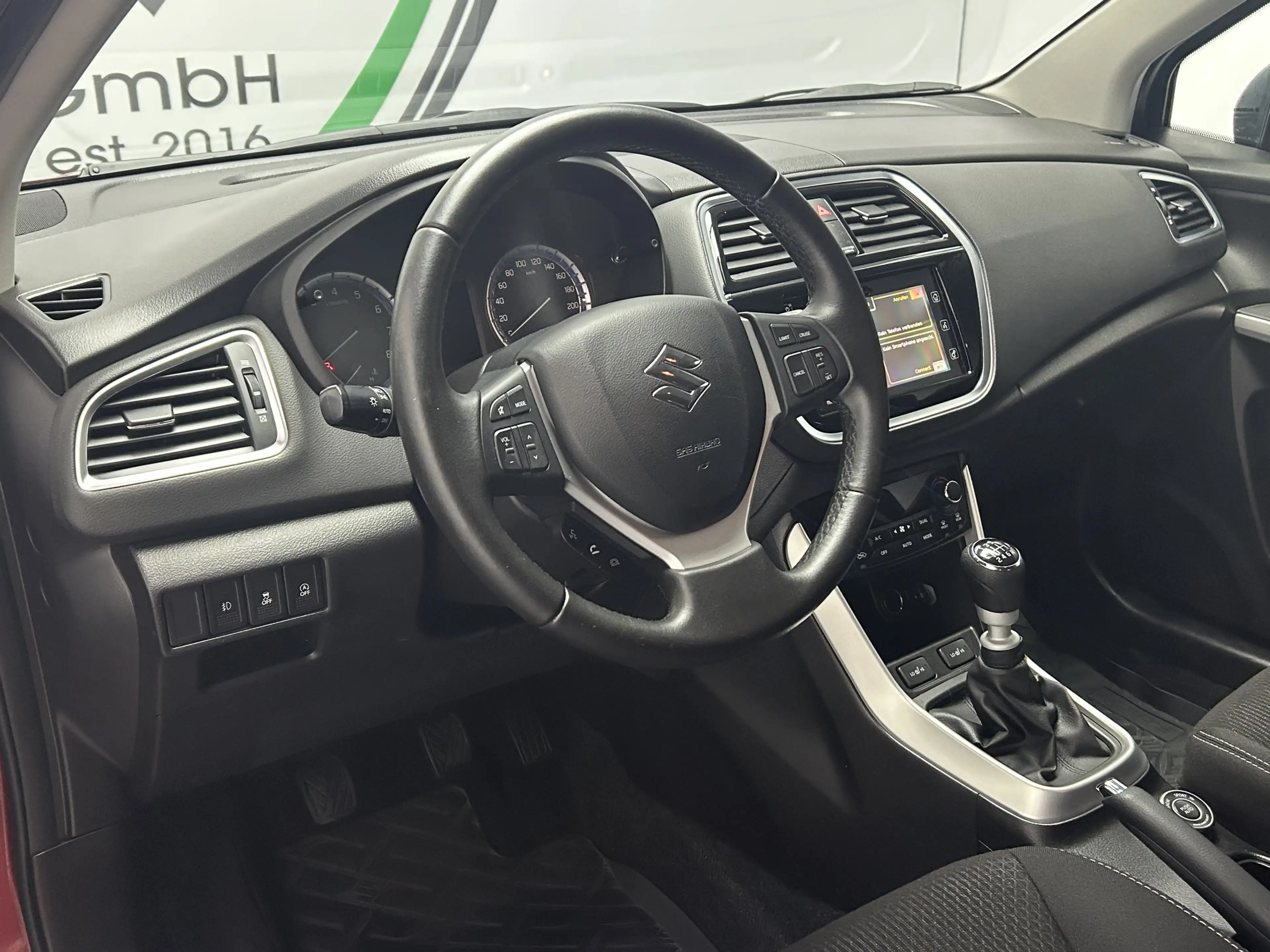 Suzuki SX4 S-Cross Comfort AHK LED R.Cam Temp Klima — photo 11