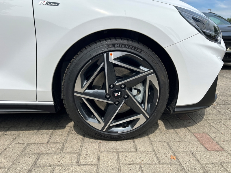Hyundai i30 FL Kombi (MY26) 1.6 T-GDI (150 PS) 7-DCT 2WD N Lin — photo 6