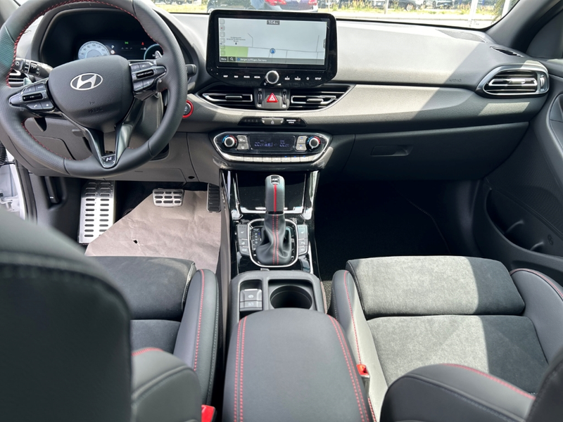 Hyundai i30 FL Kombi (MY26) 1.6 T-GDI (150 PS) 7-DCT 2WD N Lin — photo 10