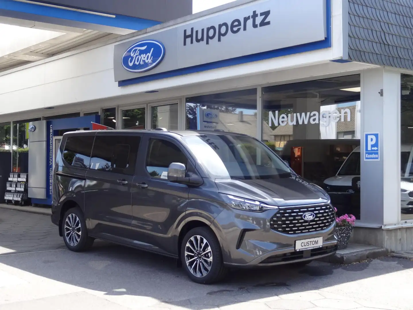 Ford Tourneo Custom Titanium-X L1 AUT B&O Pano AHK Gris - 1