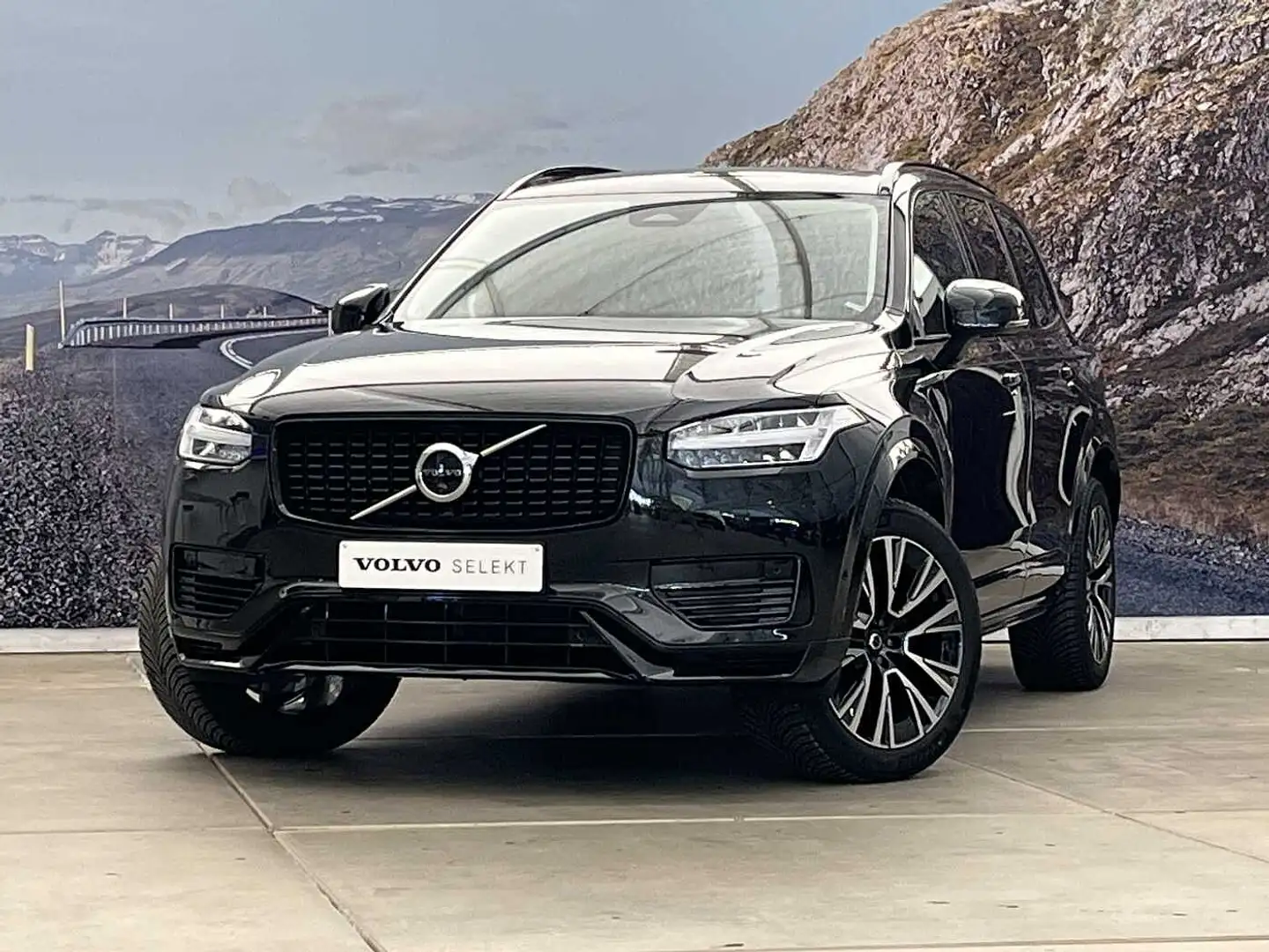 Volvo XC90 T8 PLUS DARK Zwart - 1