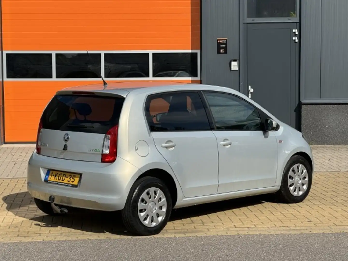 Skoda Citigo 1.0 Greentech Ambition Stoelverw, Trekhaak Gri - 2
