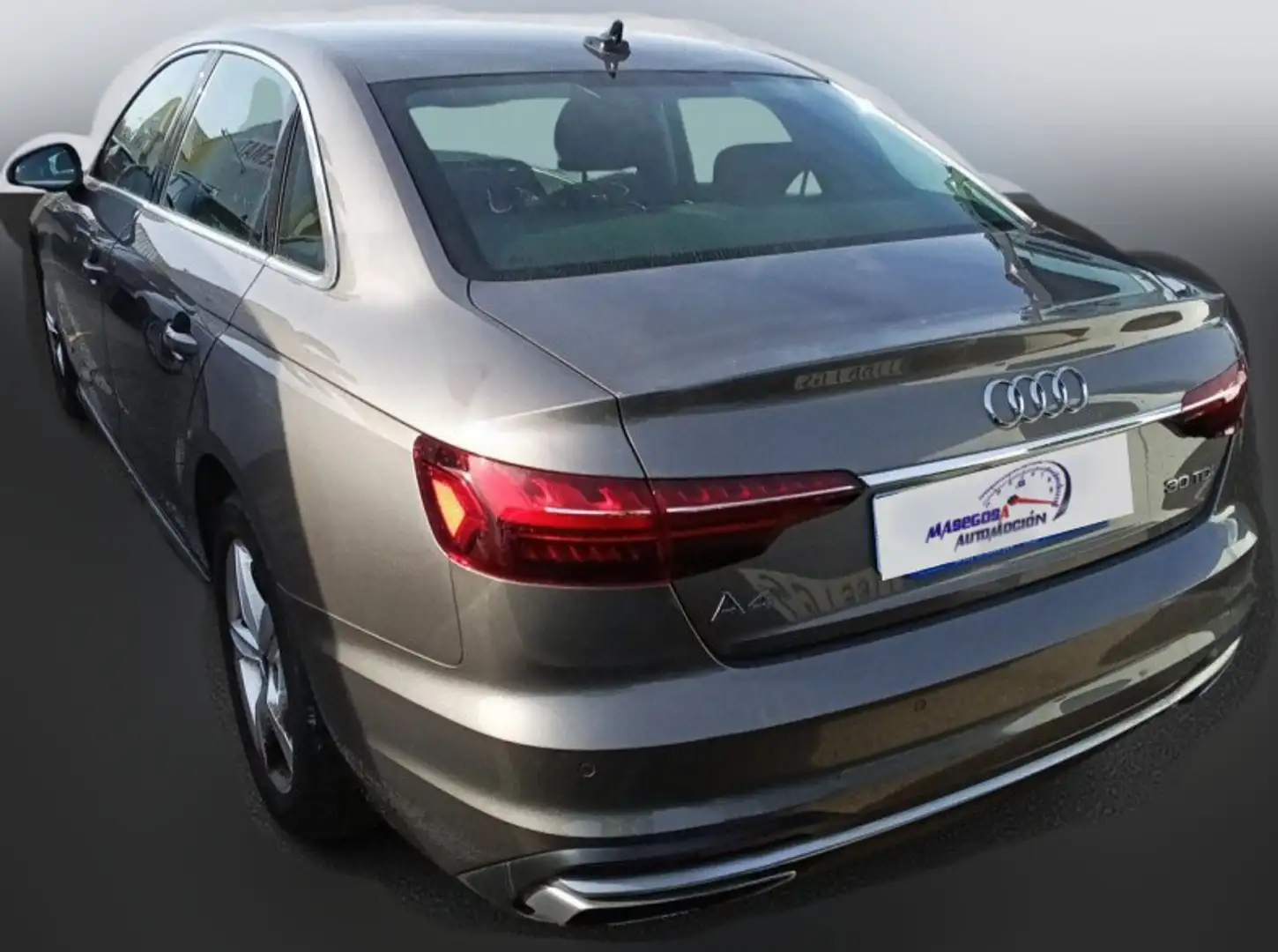 Audi A4 30 TDI Advanced S tronic 100kW Gris - 2