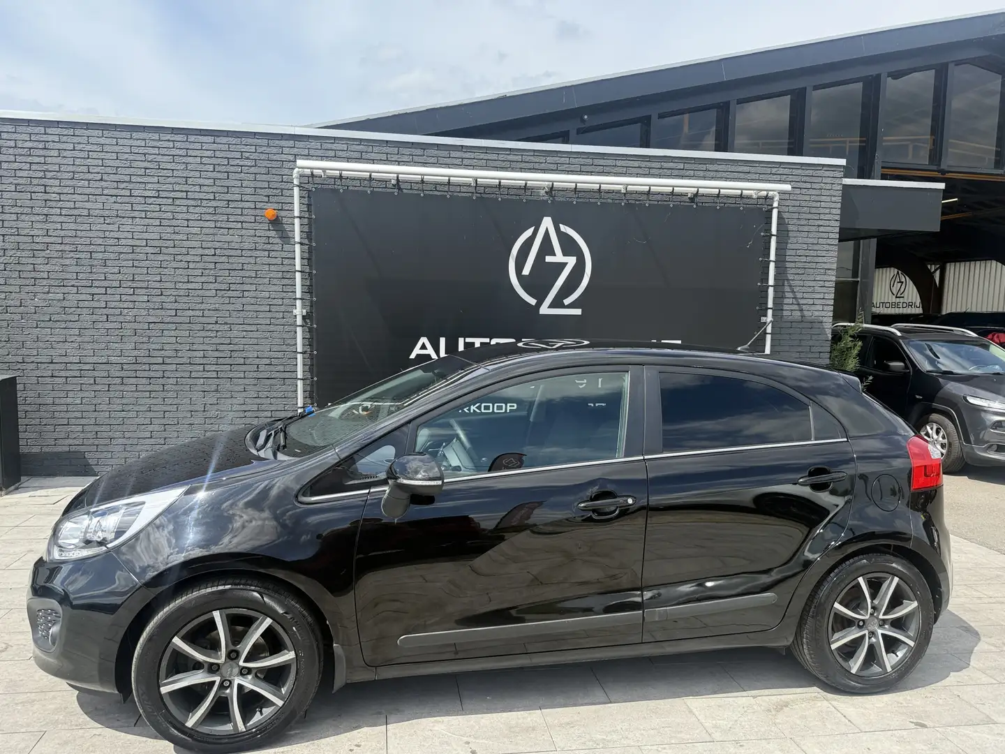 Kia Rio 1.1 CRDi Super Pack Noir - 1
