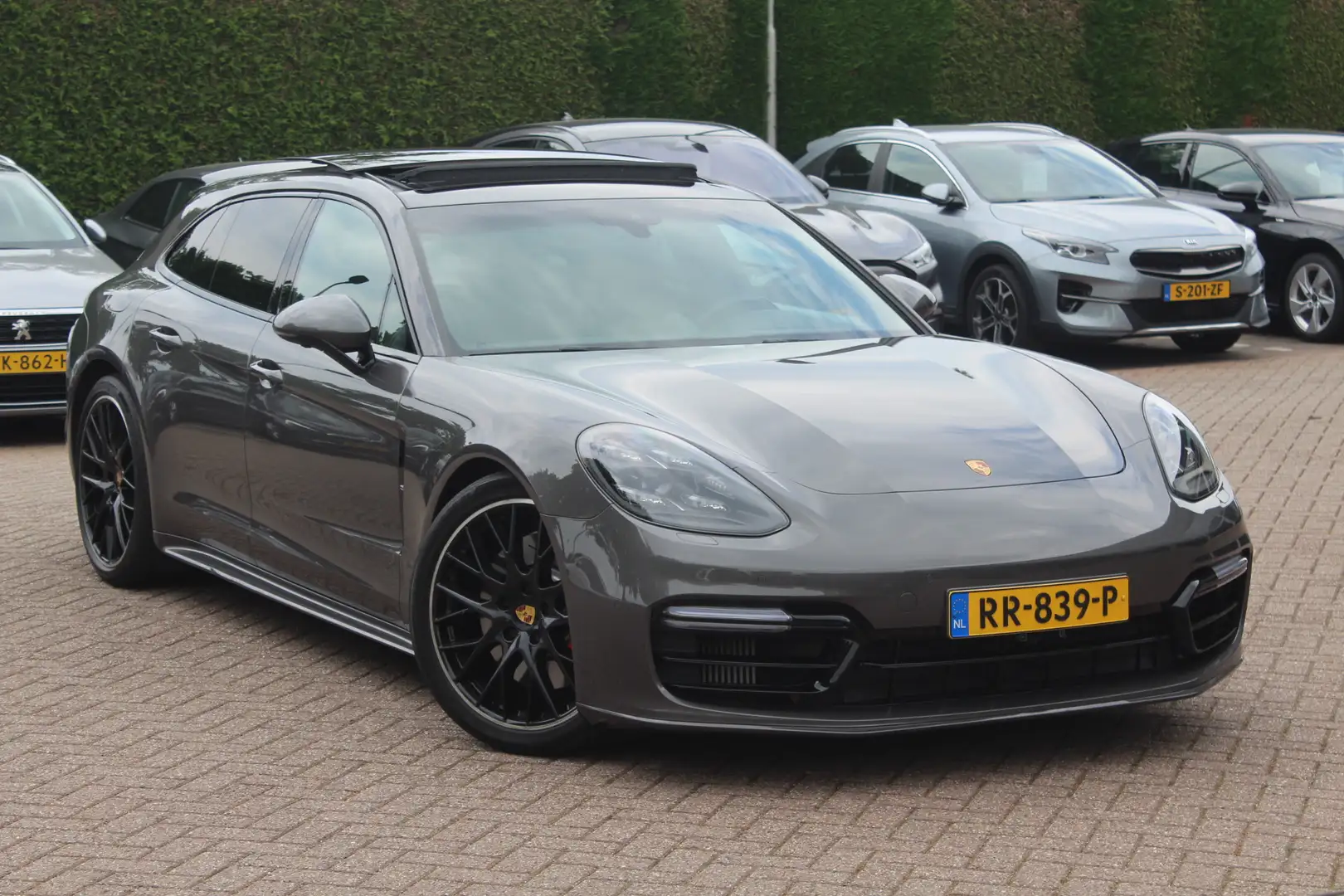 Porsche Panamera Sport Turismo 2.9 4 E-Hybrid / Panoramadak / 360Ca Grijs - 1