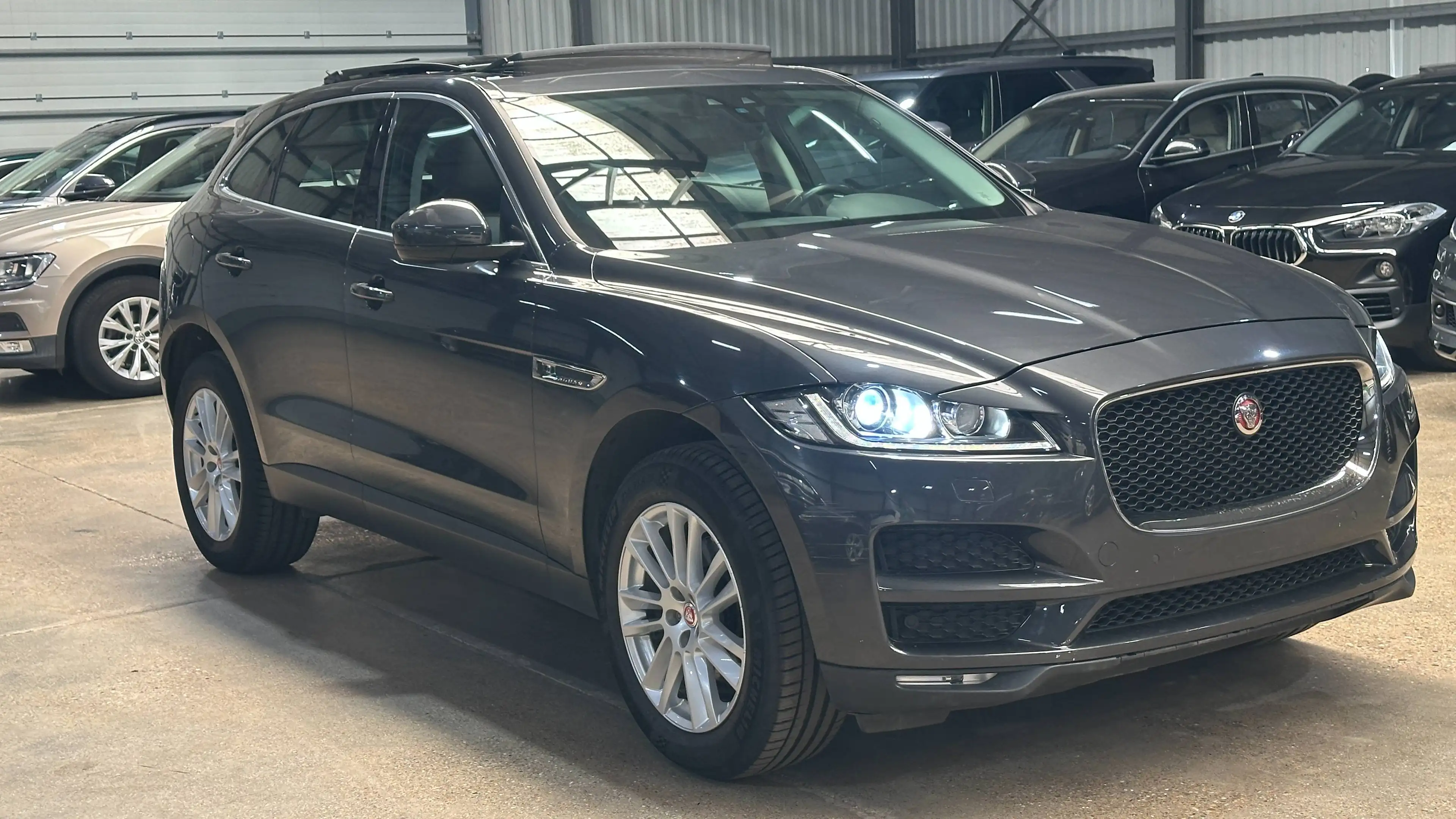 Jaguar F-Pace F-Pace 2.0 D Prestige AWD — photo 3