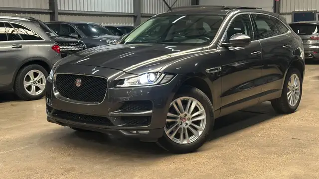 Jaguar F-Pace F-Pace 2.0 D  Prestige AWD