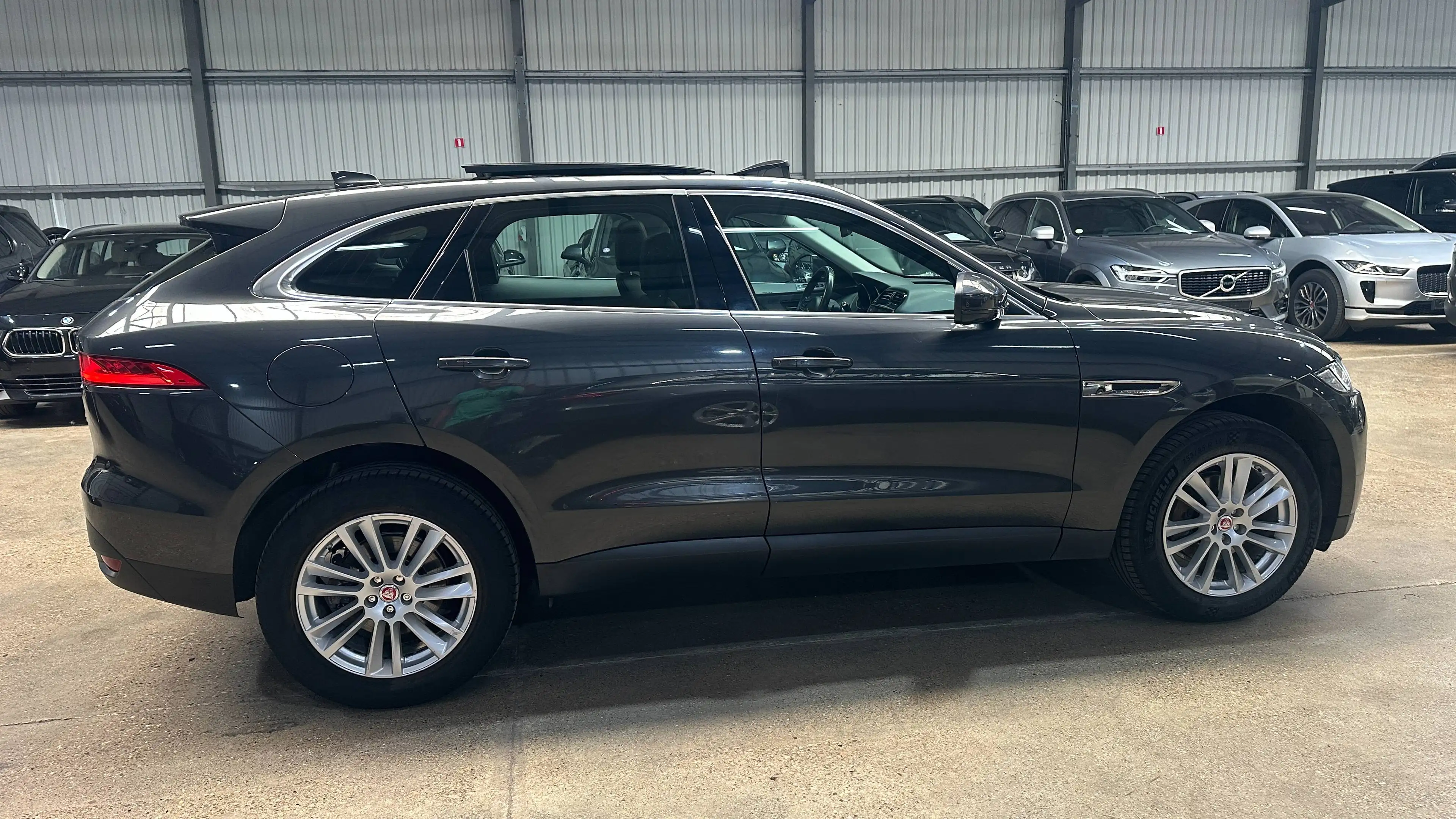 Jaguar F-Pace F-Pace 2.0 D Prestige AWD — photo 4