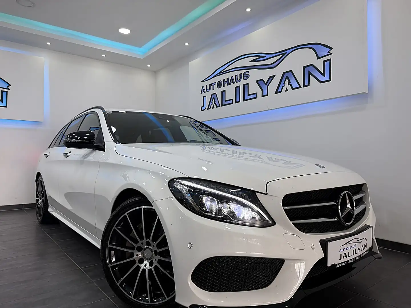 Mercedes-Benz C 200 d T d AMG-Line 7G Tronic Plus Weiß - 1