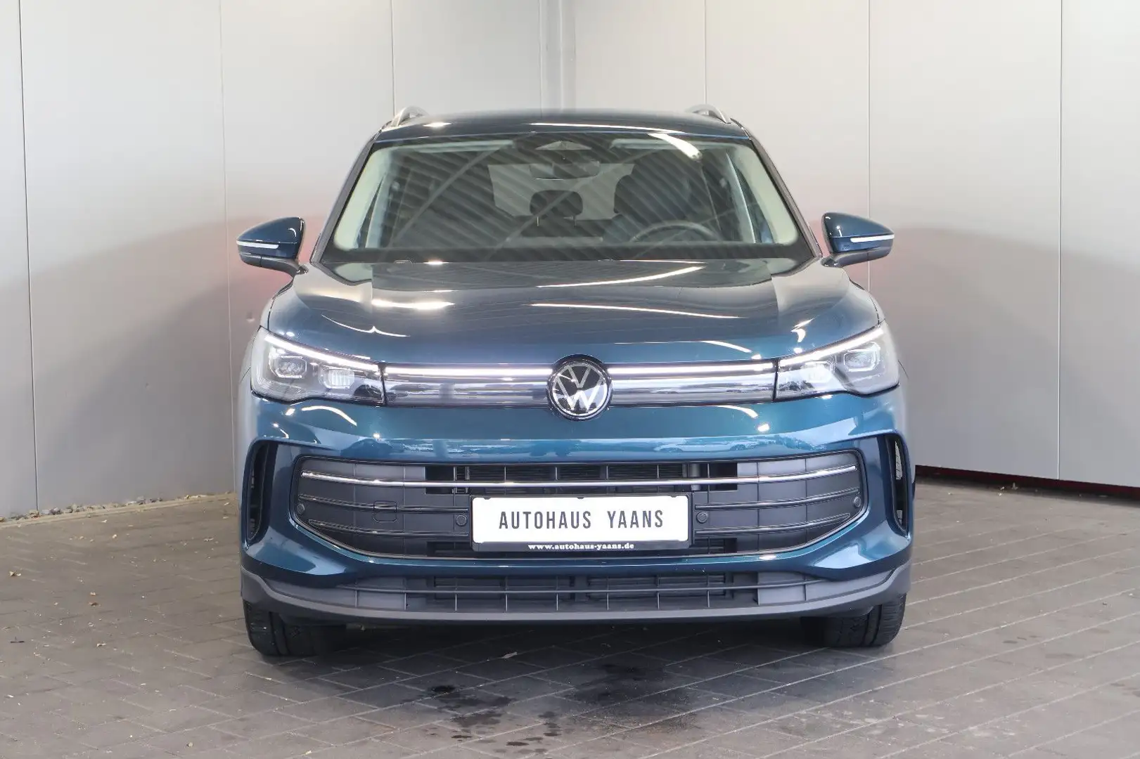 Volkswagen Tiguan 1.5 eTSI Life AID+ACC+SIDE+KAM+LED+AHK Blau - 2