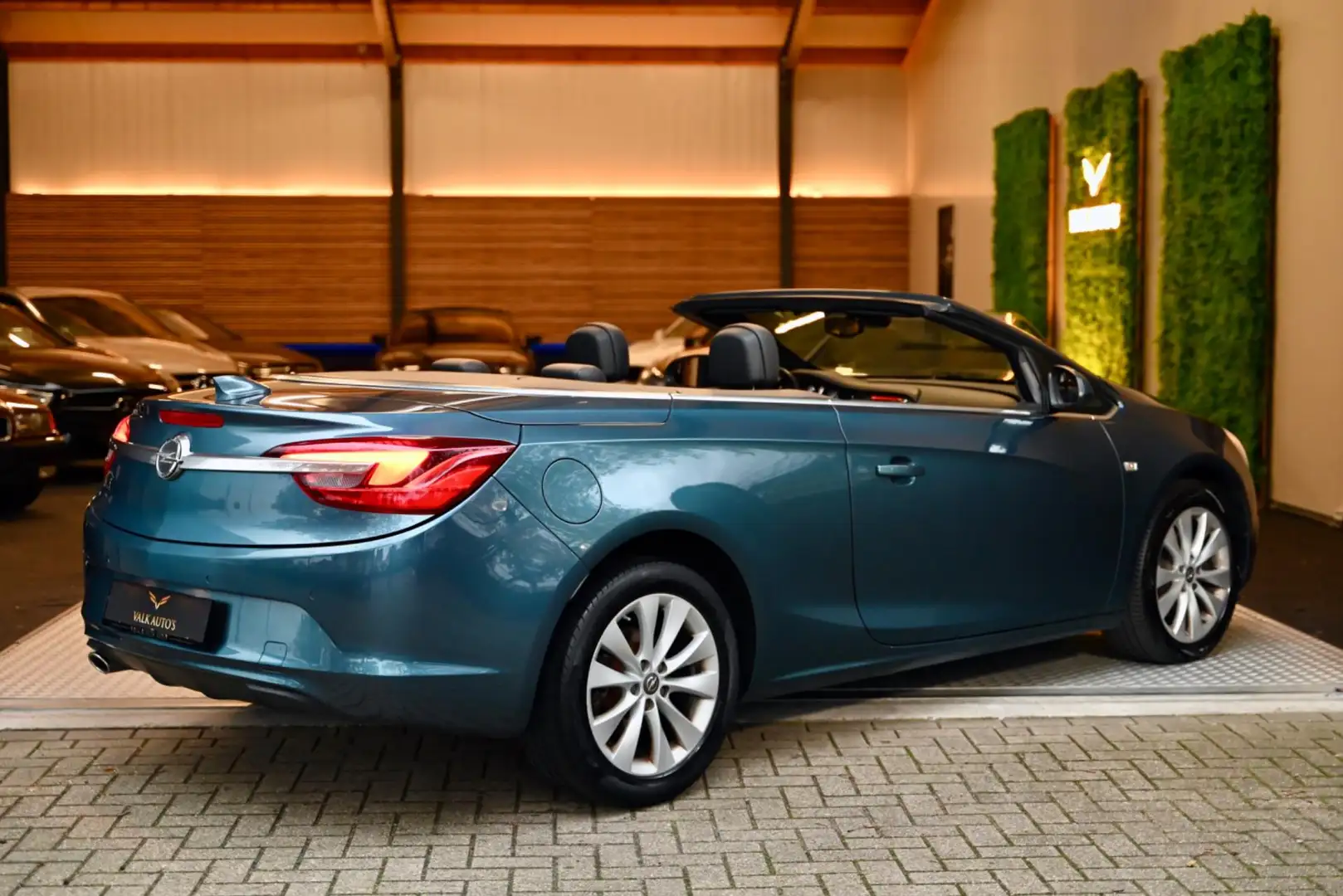 Opel Cascada 1.4 Turbo ecoFLEX Innovation - Navigatie - Bluetoo Blauw - 2