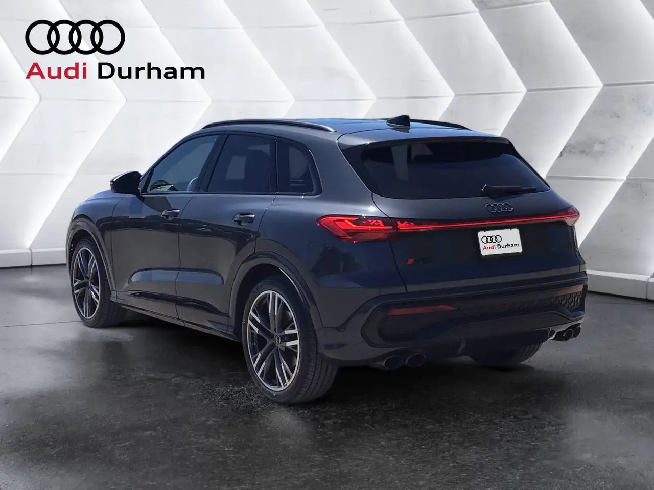 Audi SQ5 снимка Audi SQ5