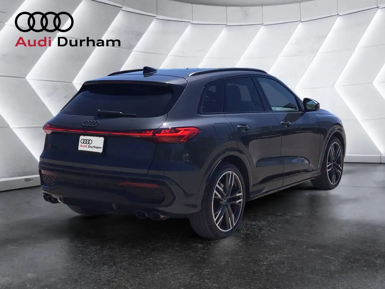 Audi SQ5 снимка Audi SQ5