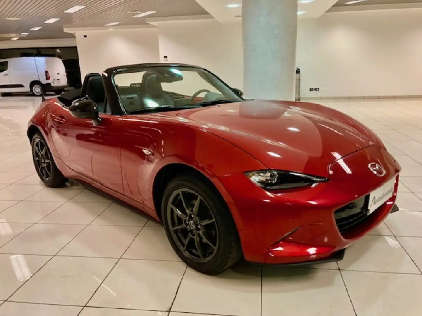 Mazda MX-5 1.5L Skyactiv-G Exceed PREZZO REALE !! Rojo - 2