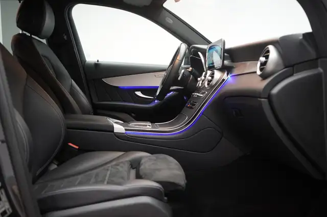 Mercedes-Benz GLC view 7