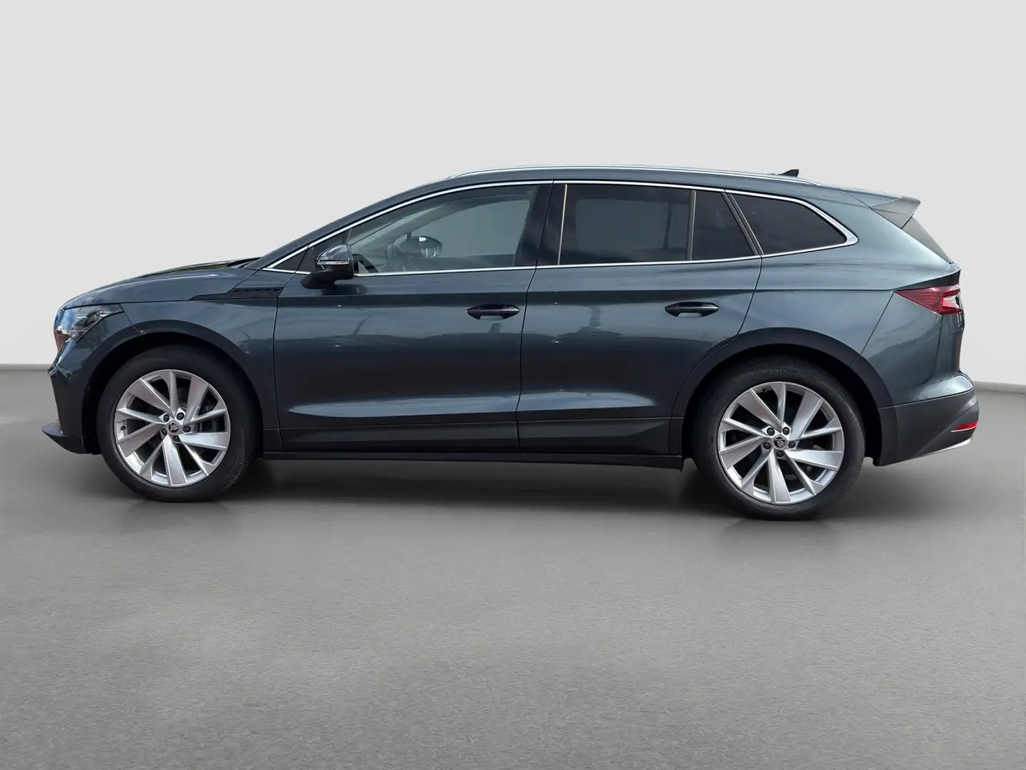 Skoda Enyaq 60 LODGE WÄRMEPUMPE CAM LM20 E-KLAPPE NAVI Grigio - 2