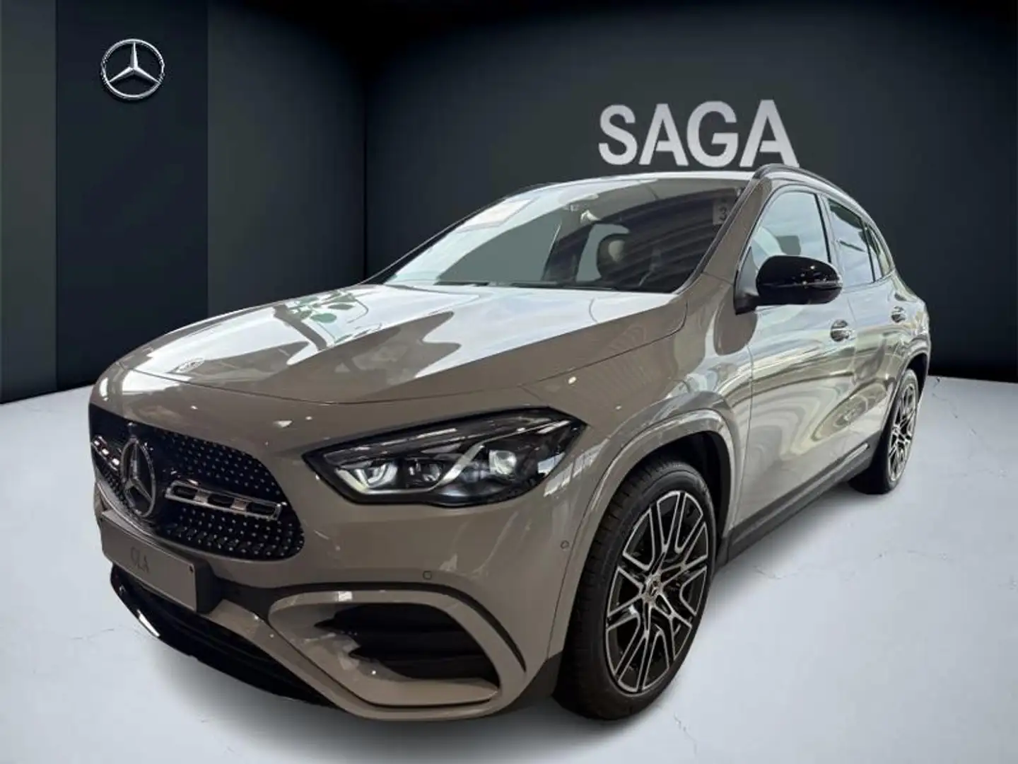 Mercedes-Benz GLA 180 Grijs - 1