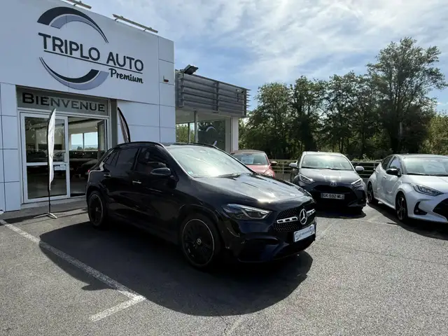 Mercedes-Benz GLA 200 GLA 200d - BV 8G-DCT 150ch AMG Line Pack Premium plus SUIVI MERCEDES + CARPLAY + TOIT OUVRANT