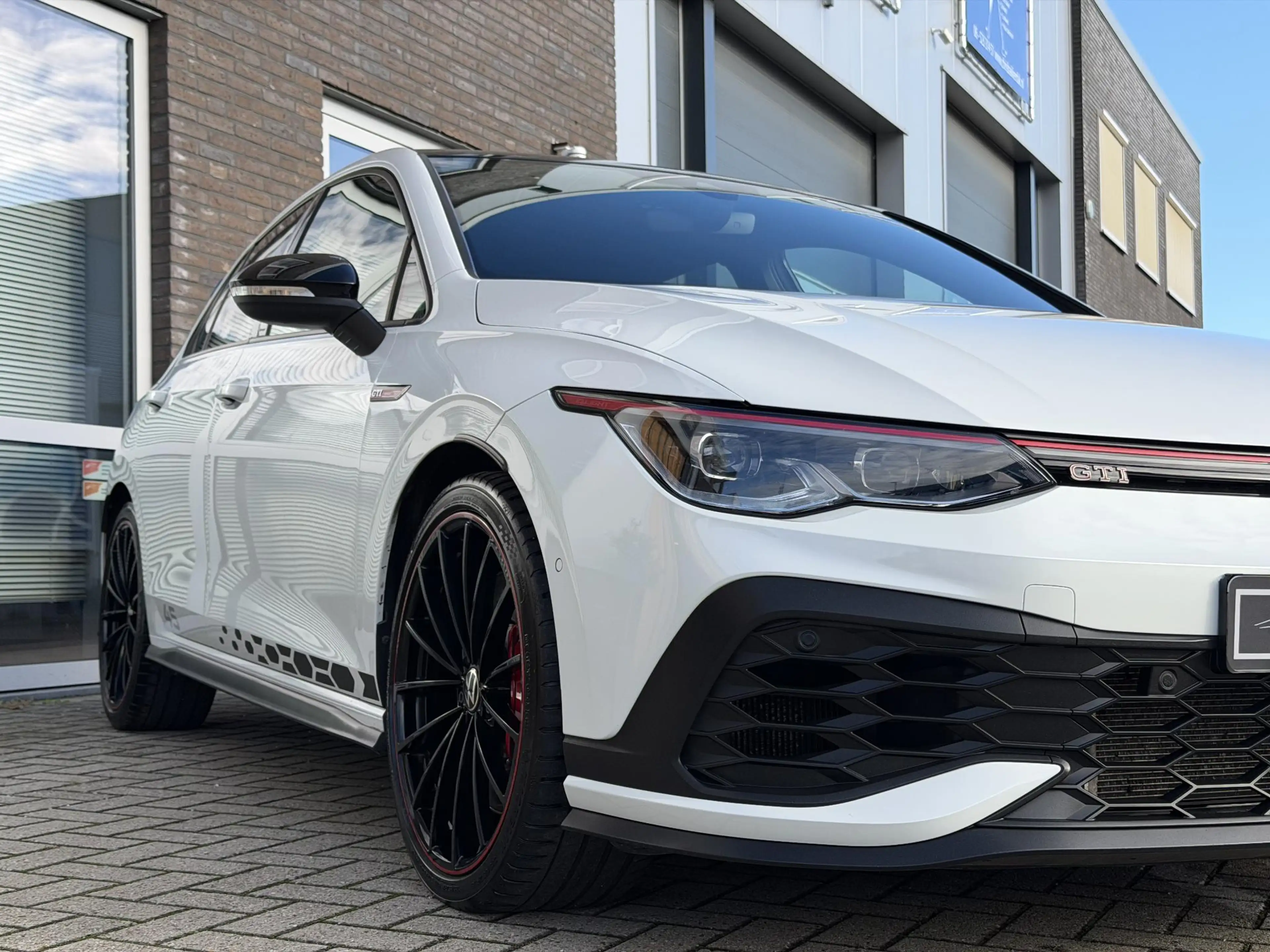 Volkswagen Golf GTI 2.0 TSI CLUBSPORT 45 | AKRA | H/K | IQ | Side Assi — photo 9