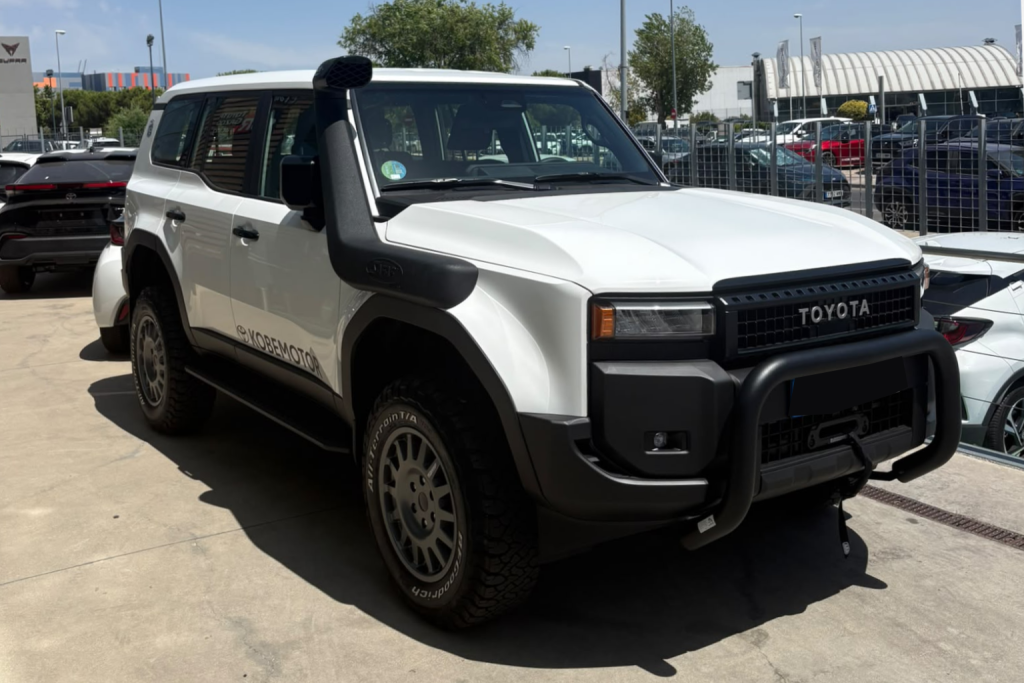 Toyota Land Cruiser 250 Hibrido GX Aut. 5p - foto 1