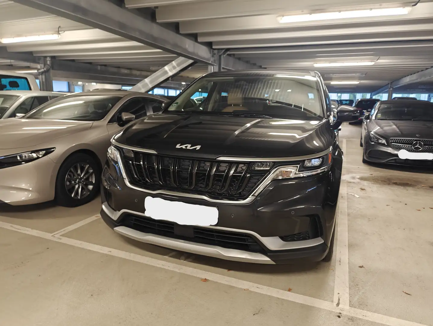 Kia Carnival EX+ | 3.5L V6 Schwarz - 1