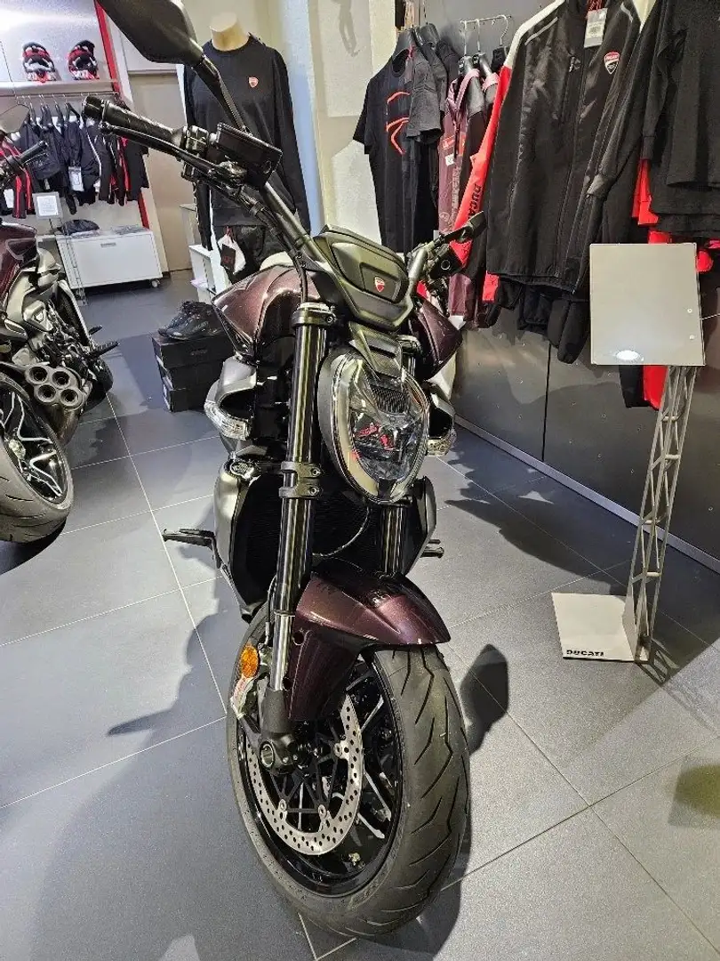 Ducati XDiavel V4 #SOFORT Fekete - 2