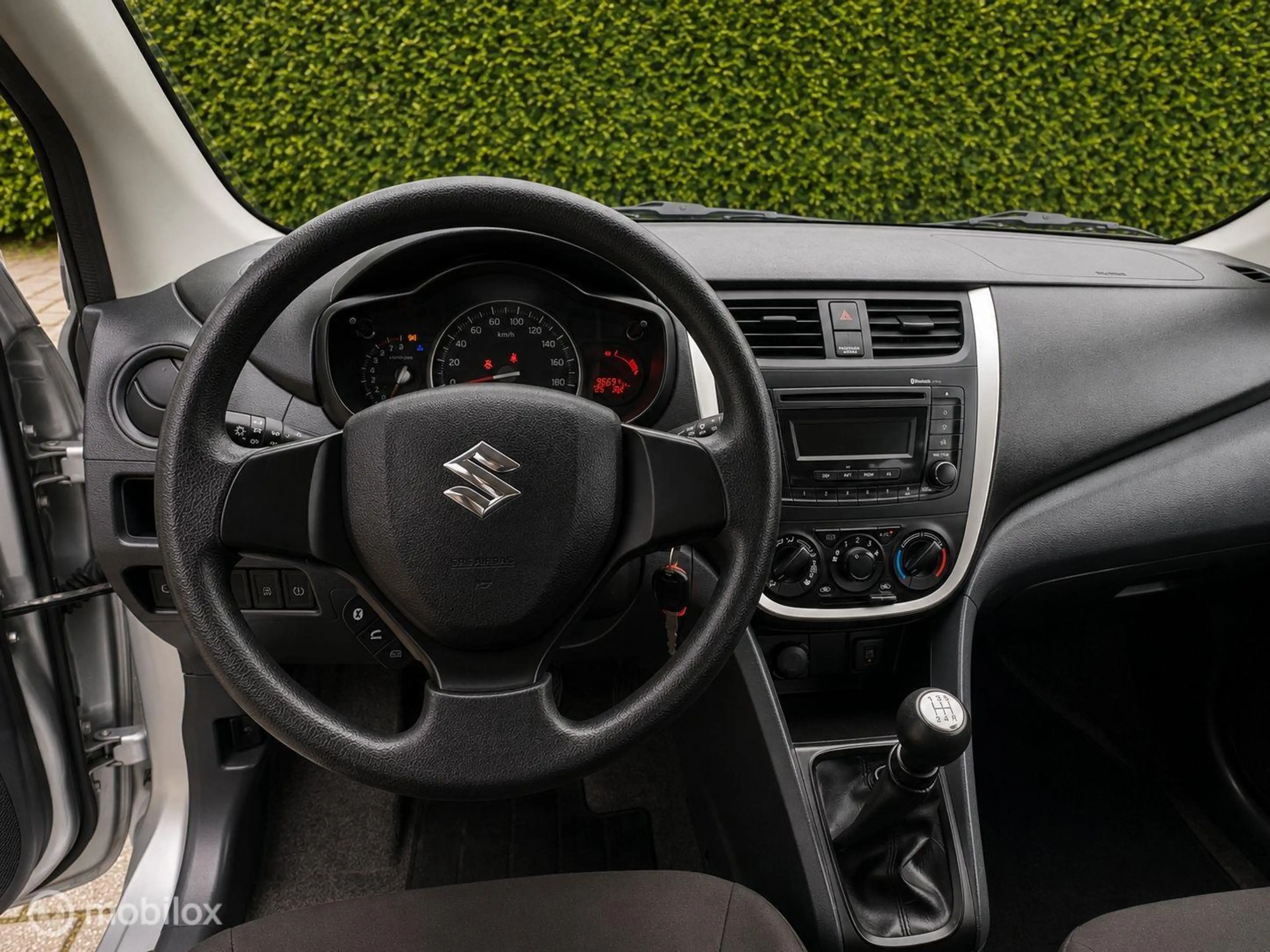 Suzuki Celerio 1.0 5deursAircoTrekhaakElektrPakketBluetooth — photo 11