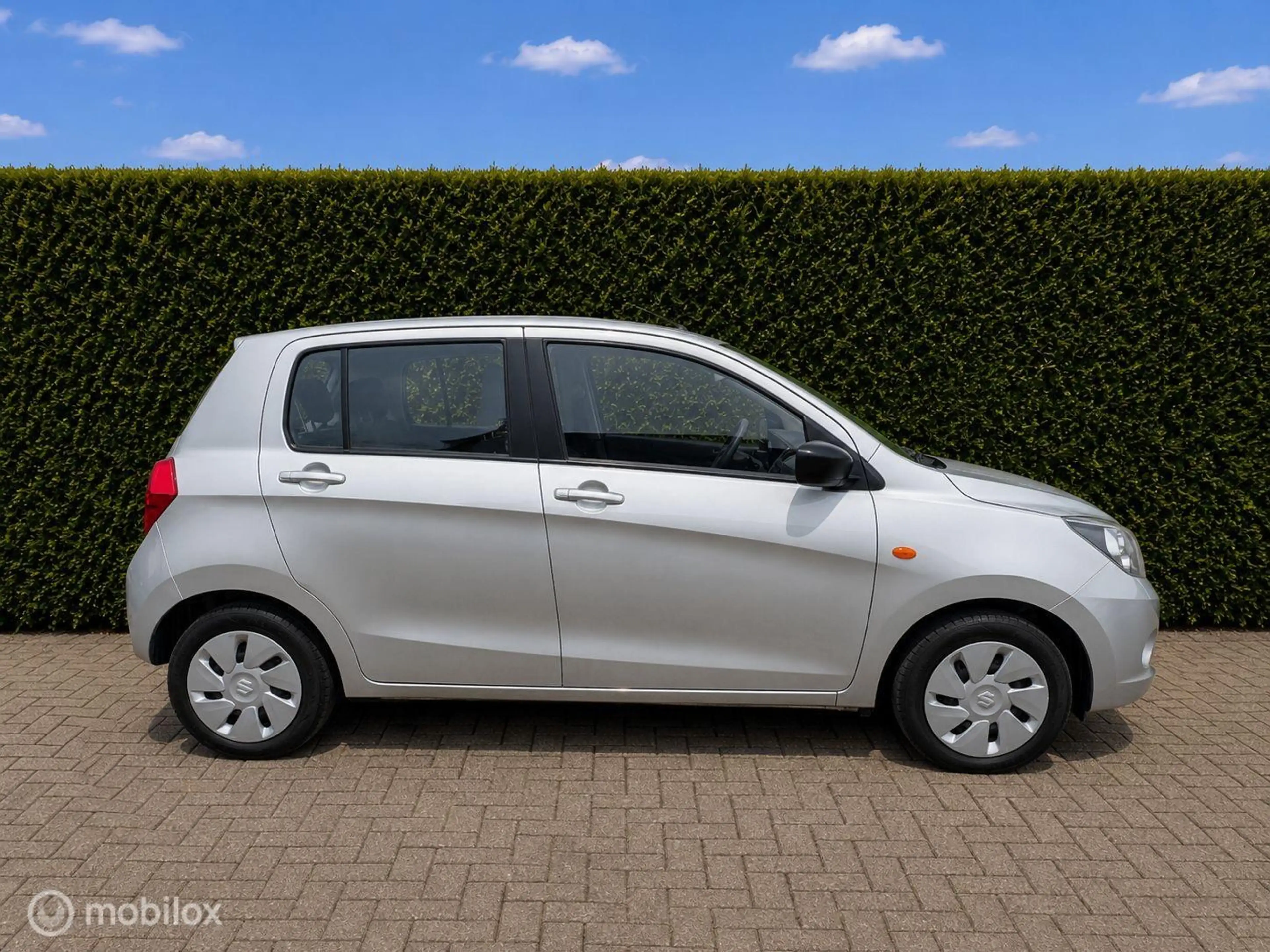 Suzuki Celerio 1.0 5deursAircoTrekhaakElektrPakketBluetooth — photo 4