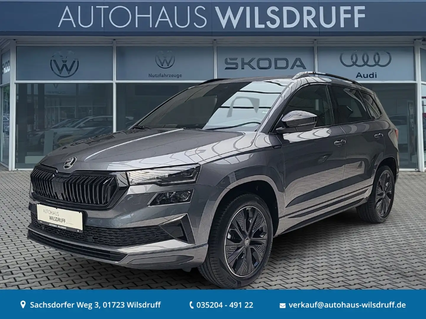 Skoda Karoq Sportline 4x4 2.0 TSI ACC LED AHK Gris - 1