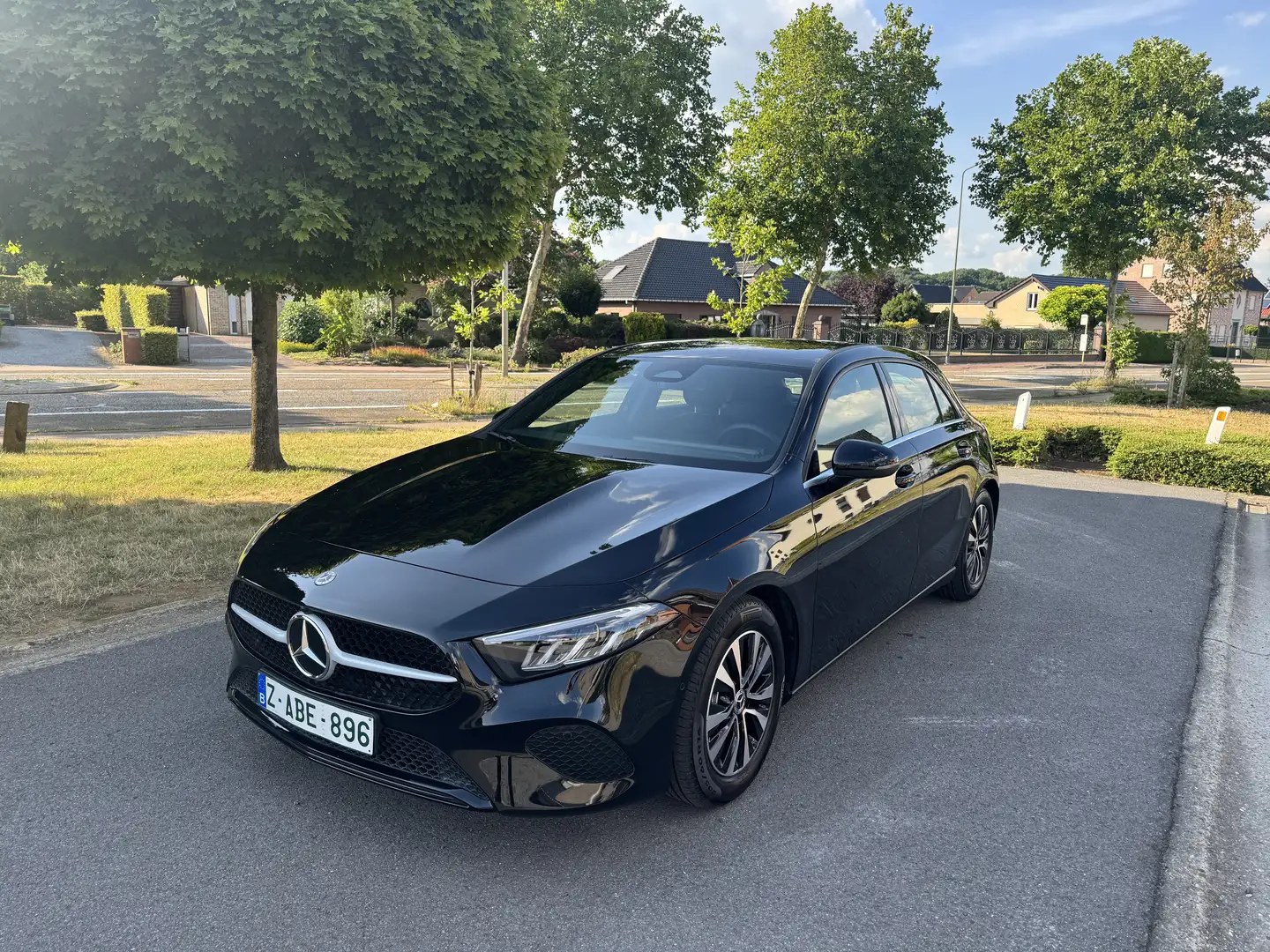 Mercedes-Benz A 180 7G-DCT Special Edition Noir - 1
