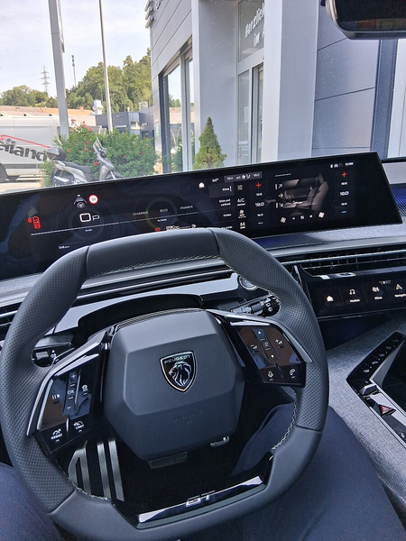 Peugeot 5008 mHEV 145 e-DCS6 Aut. — photo 12