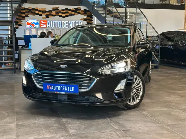 Ford Focus main image