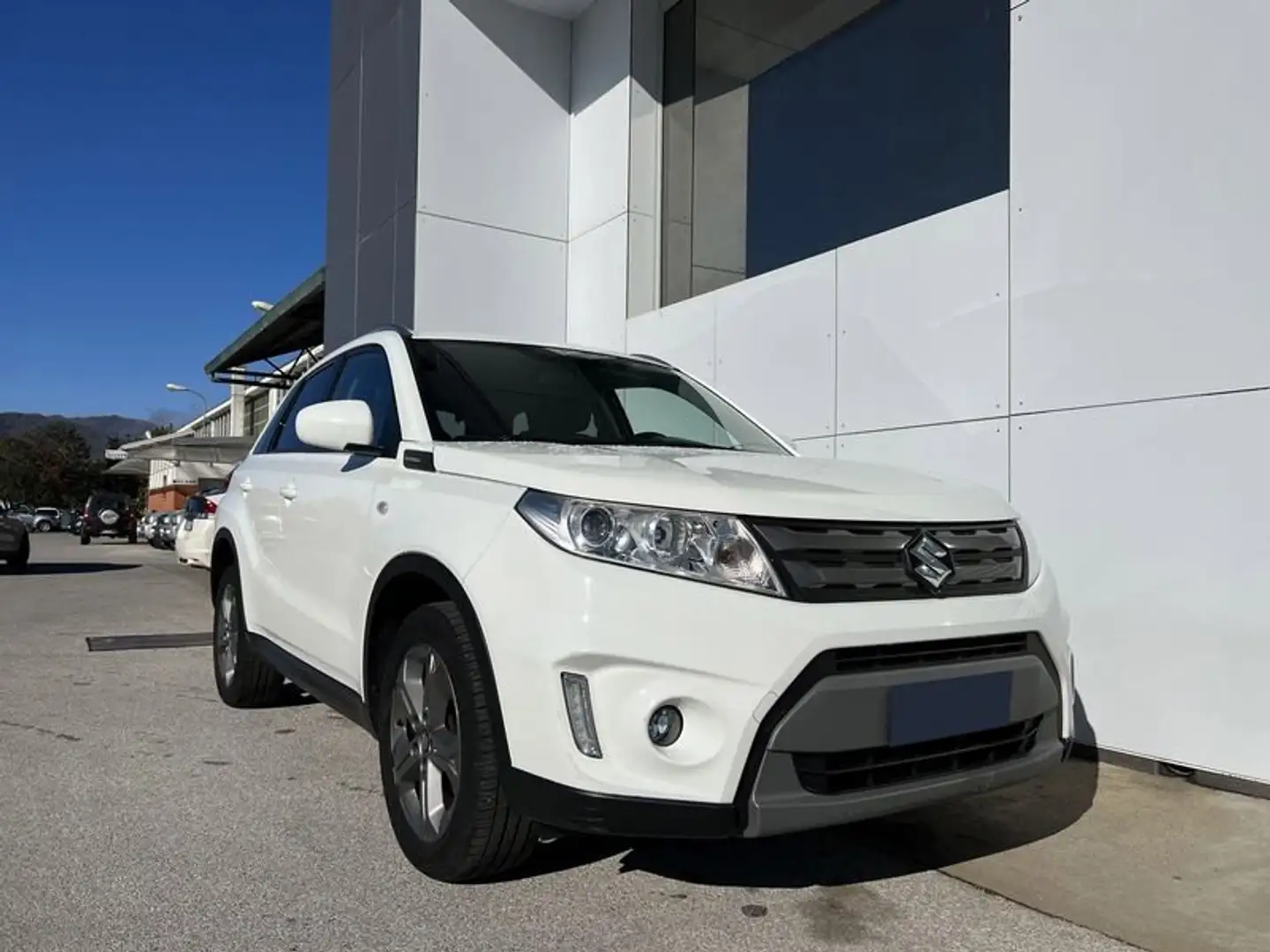 Suzuki Vitara 1.6 VVT V-Cool Bianco - 1