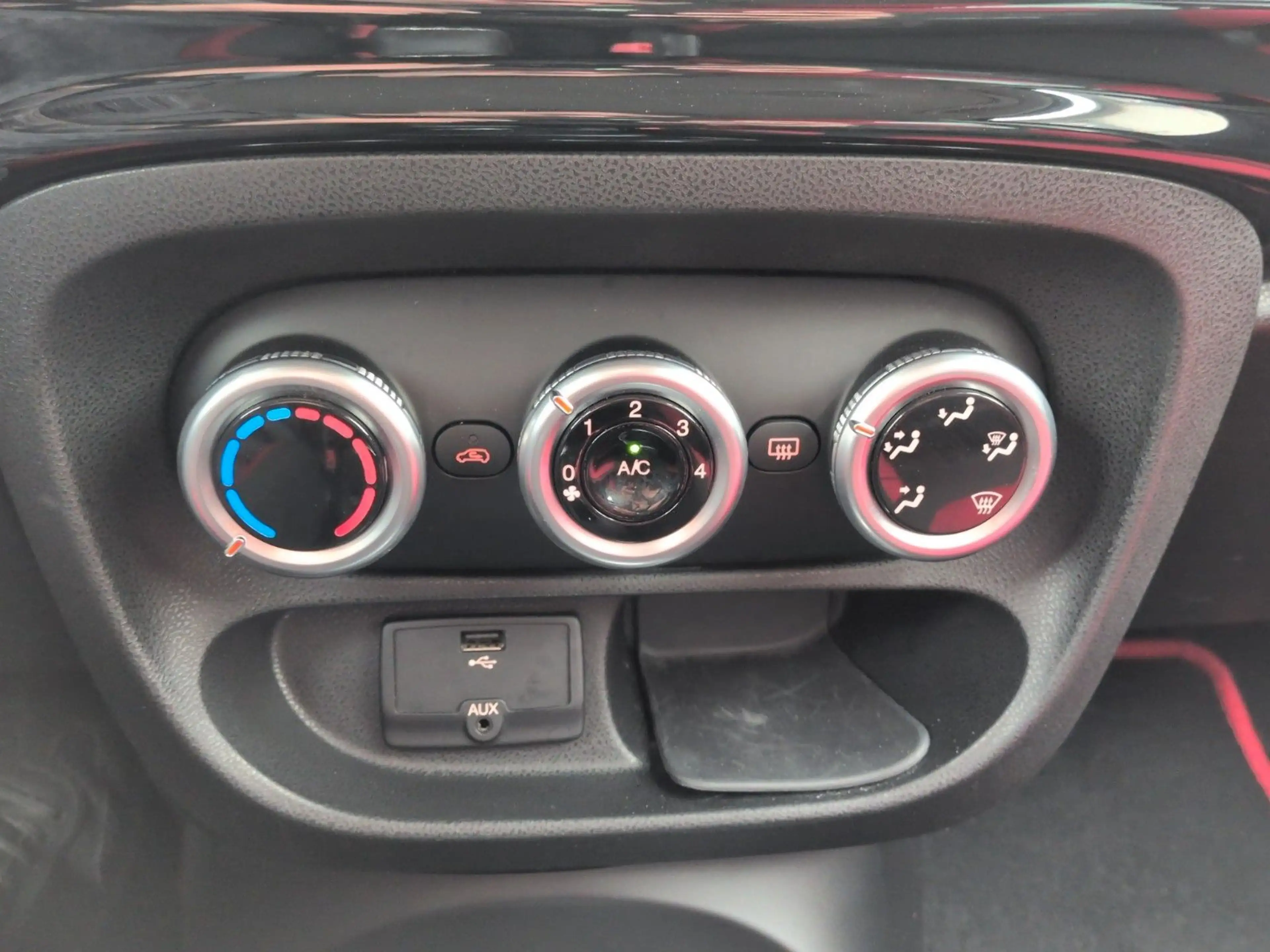 Fiat 500L 1.4 Pop Star*AHK*KLIMA*Park-Hilfe*City-Lenk — photo 12