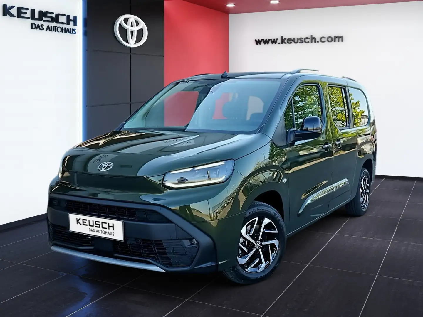 Toyota Proace City Proace City Verso 1,5l 130PS Family L2 Grün - 1