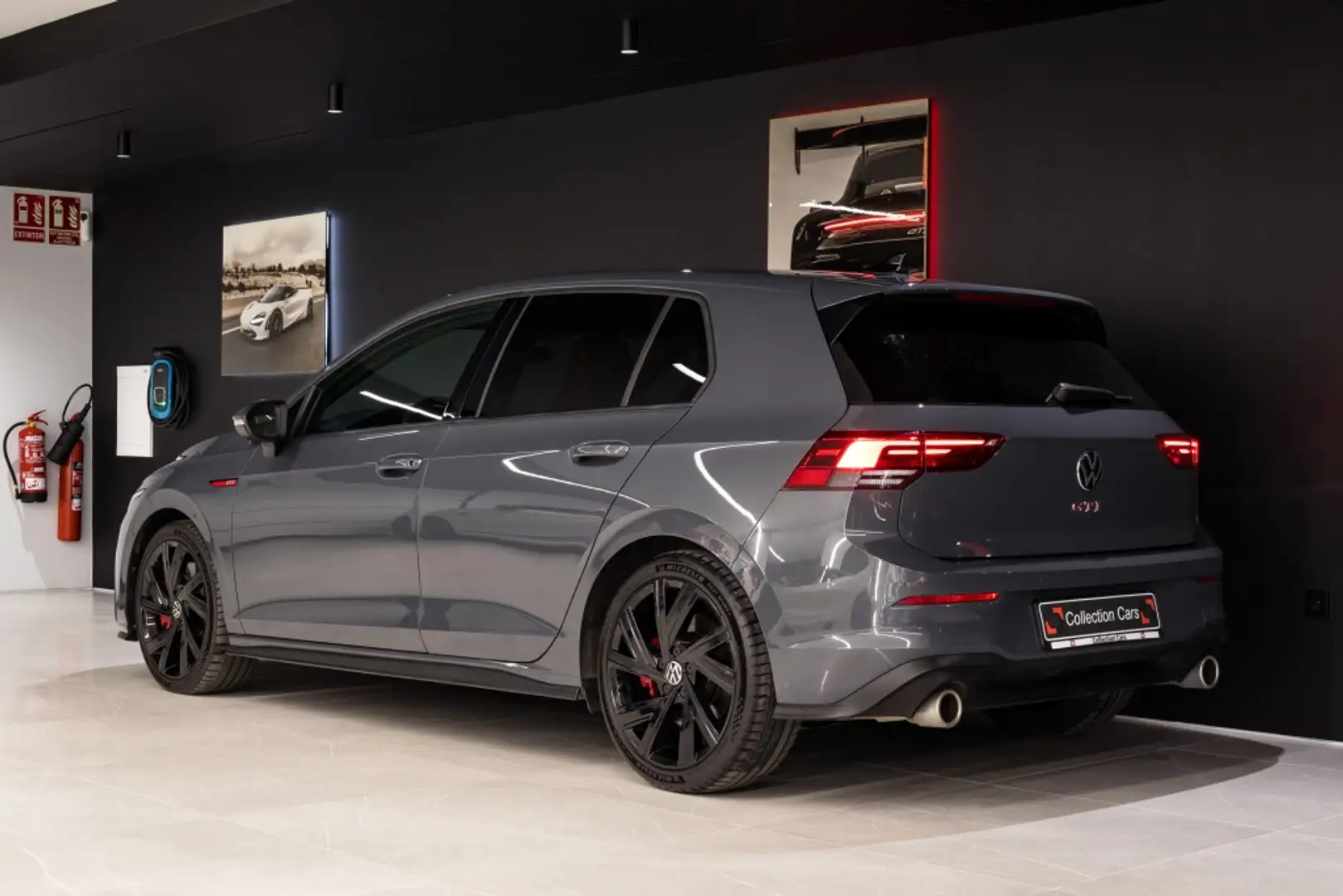 Volkswagen Golf GTI 2.0 TSI DSG 180kW Gris - 2