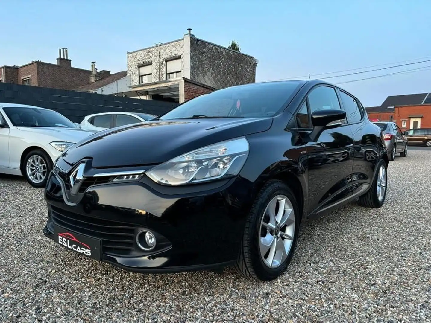 Renault Clio 1.2i Limited **12 mois de garantie** Zwart - 1