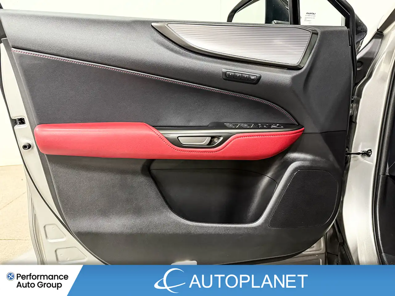 Lexus NX снимка Lexus NX