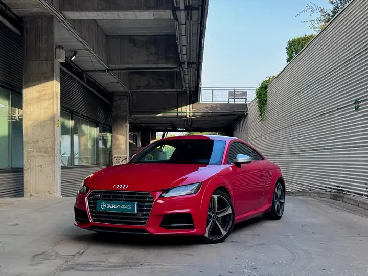 Audi TTS 2015