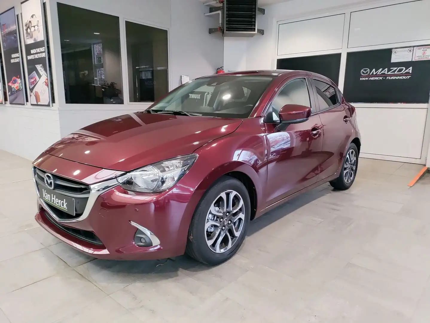 Mazda 2 1.5 SKYACTIV-G Hakoné Burdeos - 1